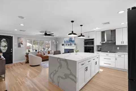17 Jonathan Dr, Ayer, MA 01432 photo 5