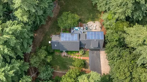 315 Church St, Duxbury, MA 02332