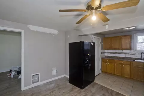 12-14 Noel St, Springfield, MA 01108 photo 17