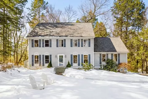 18 Ravens Blf, Andover, MA 01810