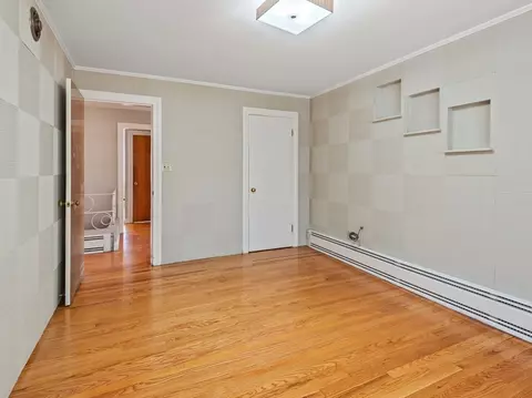 Bedroom - 42 Ellis Dr, Worcester, MA 01609 photo 4 of 7