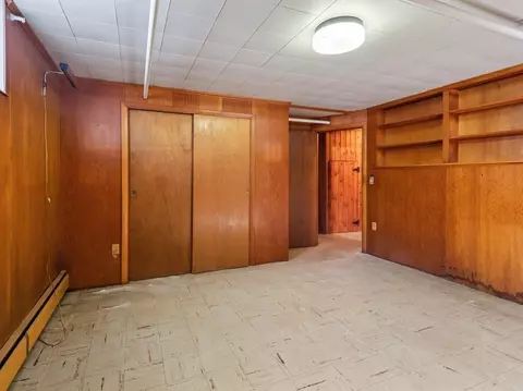Bedroom - 42 Ellis Dr, Worcester, MA 01609 photo 7 of 7