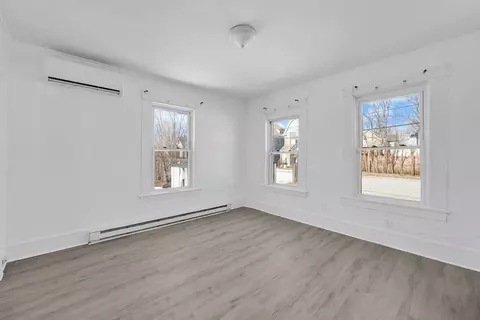 10 Hemlock Ct, Springfield, MA 01105 photo 12