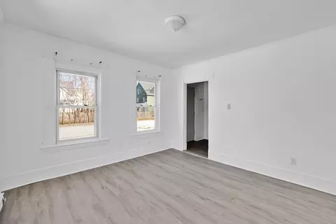 10 Hemlock Ct, Springfield, MA 01105 photo 7