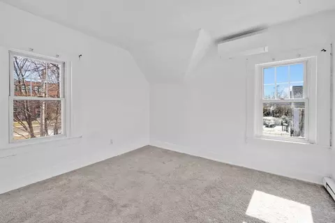 10 Hemlock Ct, Springfield, MA 01105 photo 20