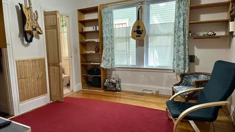 81 Francis St #2, Brookline, MA 02445