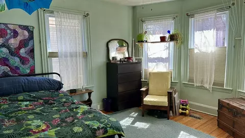 81 Francis St #2, Brookline, MA 02445 photo 2
