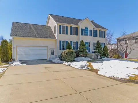 485 Whetstone Hill Rd, Somerset, MA 02726