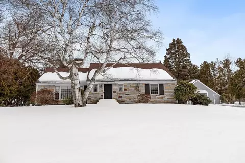 454 Wilson St, Clinton, MA 01510