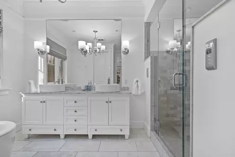 Bath - 75 Goddard Ave, Brookline, MA 02445 photo 3 of 5