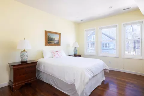 95 Beals St #2, Brookline, MA 02446 photo 12