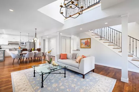 95 Beals St #2, Brookline, MA 02446