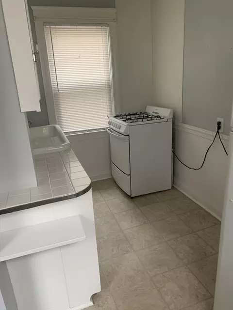 158 Forest St, Fall River, MA 02721 photo 11