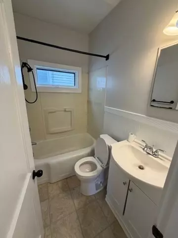 158 Forest St, Fall River, MA 02721 photo 9