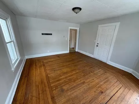 158 Forest St, Fall River, MA 02721 photo 4