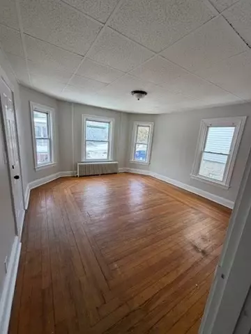 158 Forest St, Fall River, MA 02721 photo 5