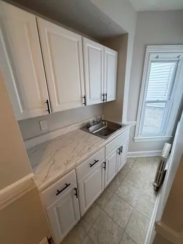 158 Forest St, Fall River, MA 02721 photo 8