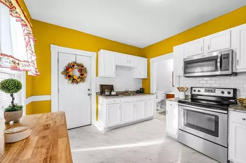 166 Westminster St, Springfield, MA 01109 photo 10