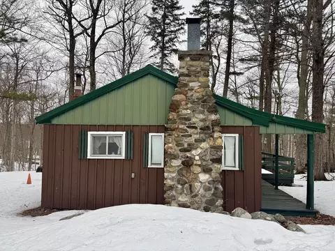 23 E Brook Dr, Heath, MA 01346 photo 2