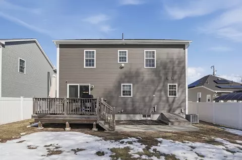 322 Gilbert Ave, Springfield, MA 01119 photo 35