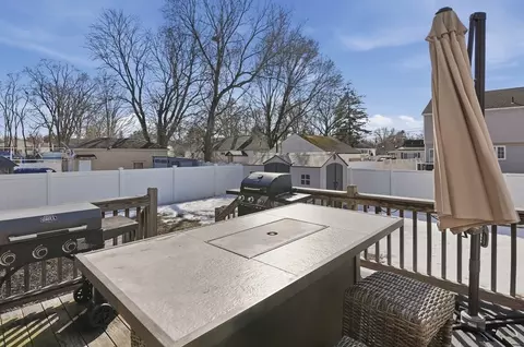 322 Gilbert Ave, Springfield, MA 01119 photo 31