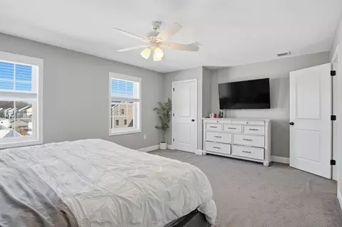 322 Gilbert Ave, Springfield, MA 01119 photo 20