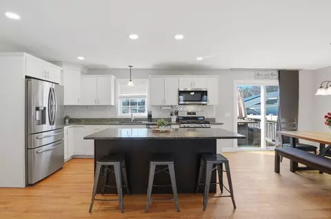 322 Gilbert Ave, Springfield, MA 01119 photo 8