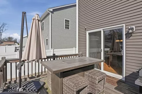322 Gilbert Ave, Springfield, MA 01119 photo 32