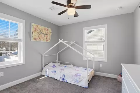 322 Gilbert Ave, Springfield, MA 01119 photo 16