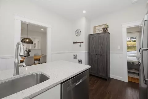 36 Eagle Rd, Worcester, MA 01605 photo 4