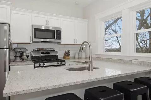 36 Eagle Rd, Worcester, MA 01605 photo 3
