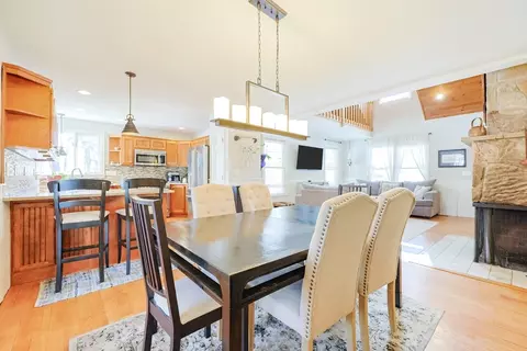 55 Northbridge Rd, Mendon, MA 01756 photo 8