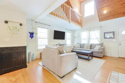 55 Northbridge Rd, Mendon, MA 01756 photo 7