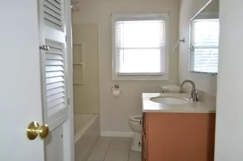 40 Flora Rd, Attleboro, MA 02703 photo 9