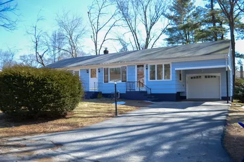40 Flora Rd, Attleboro, MA 02703