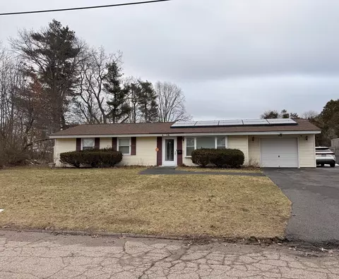 15 Wachusetts Rd, Brockton, MA 02302