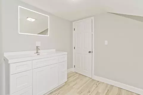 305 Dickinson St, Springfield, MA 01108 photo 13