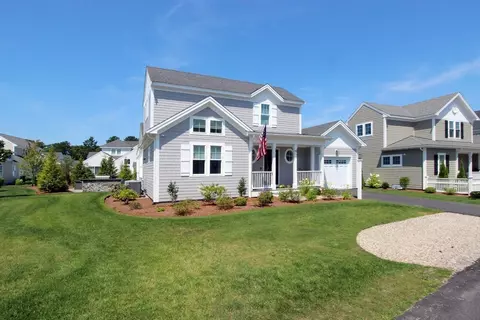 79 Cobblestone Cir, Mashpee, MA 02649