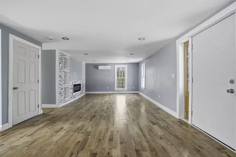 Living - 140 Spring St, Athol, MA 01331 photo 1 of 13