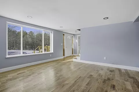 Living - 140 Spring St, Athol, MA 01331 photo 8 of 13