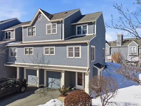 34 Boulderbrook Dr #34, Peabody, MA 01960