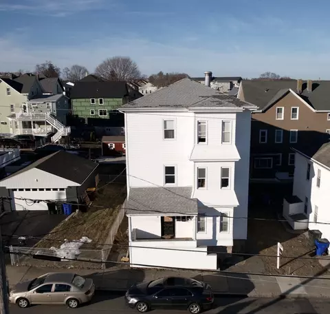 582 Cambridge St, Fall River, MA 02721