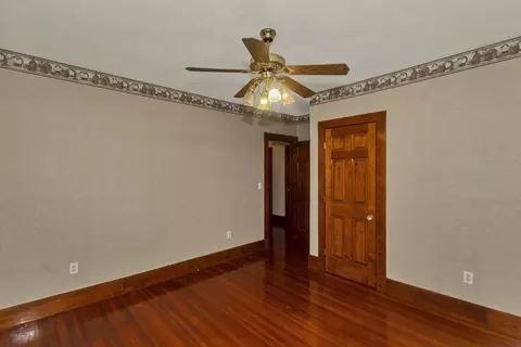 57 Lyndale St, Springfield, MA 01108 photo 22