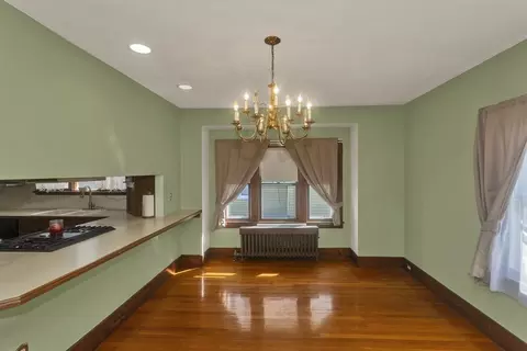 57 Lyndale St, Springfield, MA 01108 photo 9