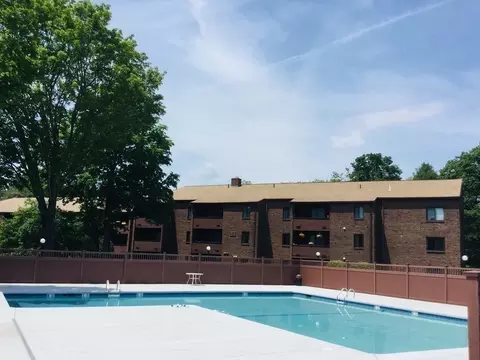 Exterior - 15 Davis Rd #B11, Acton, MA 01720 photo 3 of 6