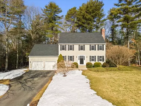 5 Richmond Dr, Norton, MA 02766