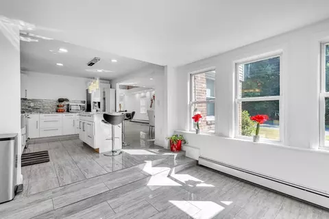 750 Wilbraham Rd, Springfield, MA 01109 photo 18