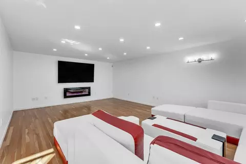 750 Wilbraham Rd, Springfield, MA 01109 photo 8