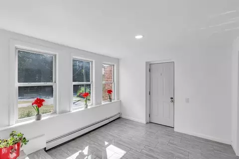 750 Wilbraham Rd, Springfield, MA 01109 photo 17