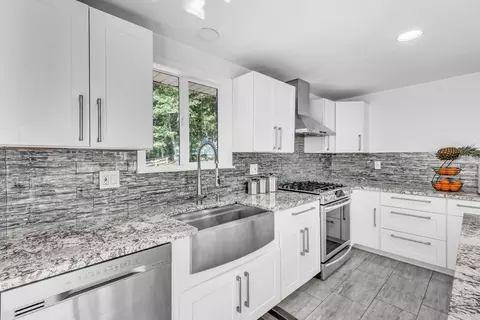 750 Wilbraham Rd, Springfield, MA 01109 photo 15